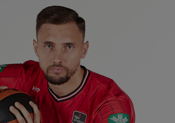 Covirán Granada: el lituano Kairis, baja de larga duración Covirán Granada: el lituano Kairis, baja de larga duración. Imagen: https://fundacioncbgranada.es/