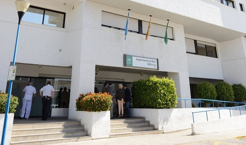 Herido al volcar el camión que conducía en la A-7 a la altura de Albuñol