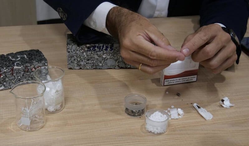 De la colilla al asfalto, el reciclaje allana el camino Una investigación de las universidades de Granada y Bolonia diseña un asfalto sostenible a partir de colillas de cigarrillos. - UNIVERSIDAD DE GRANADA