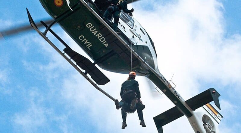 La Guardia Civil realizó cinco rescates de montaña durante el pasado fin de semana en Granada Archivo - Helicóptero de la Guardia Civil (Foto de archivo) - SEREIM-REMITIDA POR EL 112 - Archivo