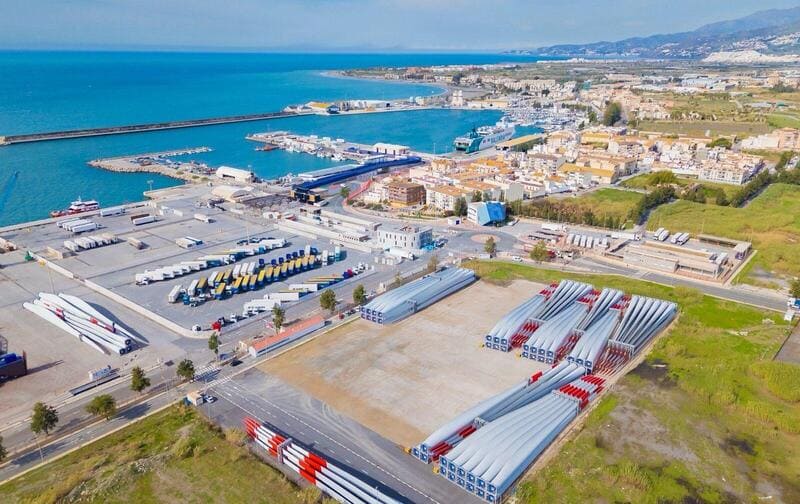 El tráfico de mercancías en el Puerto de Motril aumenta el 7,1% hasta junio Panorámica del Puerto de Motril. Imagen: Autoridad Portuaria de Motril