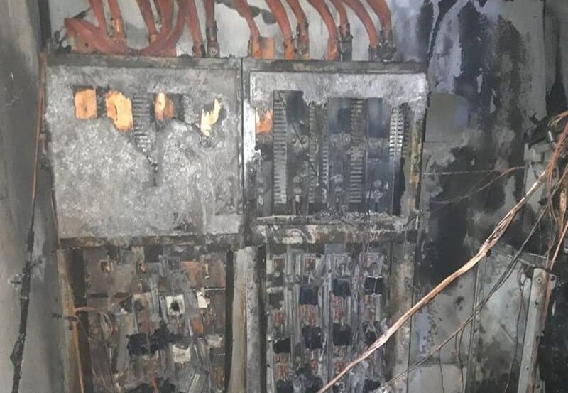 Advierten de sobrecarga «excesiva» de potencia en ciertos puntos de Granada para cultivar marihuana Archivo - Centro de transformación calcinado en la zona norte de Granada, en imagen de archivo - ENDESA - Archivo