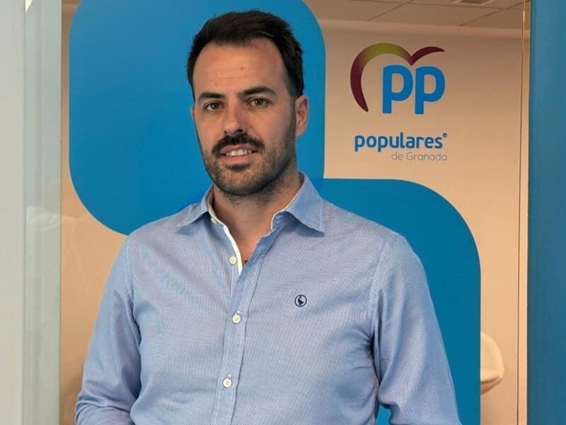 PP denuncia impagos del Ayuntamiento de Benalúa y acusa al alcalde de arriesgar la economía local El portavoz del PP en el Ayuntamiento de Benalúa (Granada), Arturo Vergara. - PP GRANADA