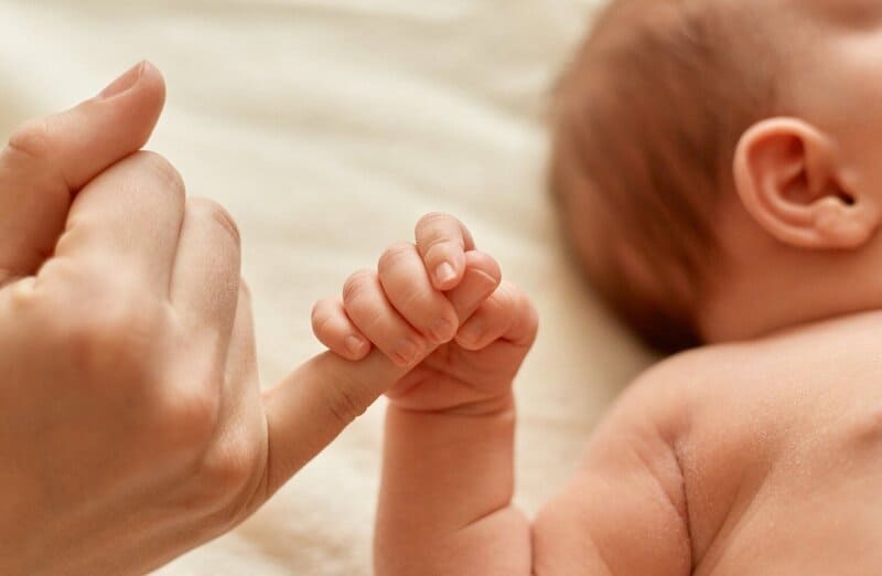 El Clínico San Cecilio atendió una media de seis partos diarios en el primer semestre del año Imagen de un bebé. - JUNTA DE ANDALUCÍA