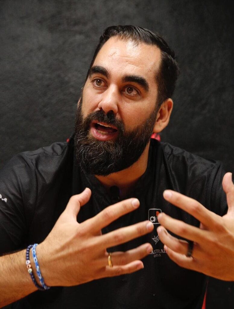 Ramón Díaz, entrenador del Covirán Granada, durante la entrevista con GRXactualidad. Esther Falcón