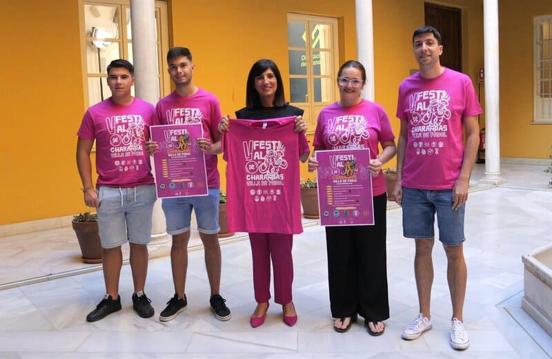 Cinco formaciones nacionales competirán en el V Festival de Charangas Villa de Padul Presentación del V Festival de Charangas Villa de Padul en el Palacio de Niñas Nobles de Granada - DIPUTACIÓN