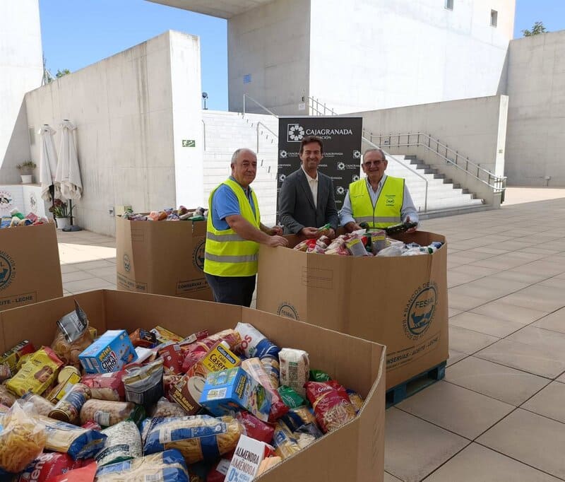 CajaGranada Fundación recaudó en sus ciclos estival 10.000 kilos de alimentos
