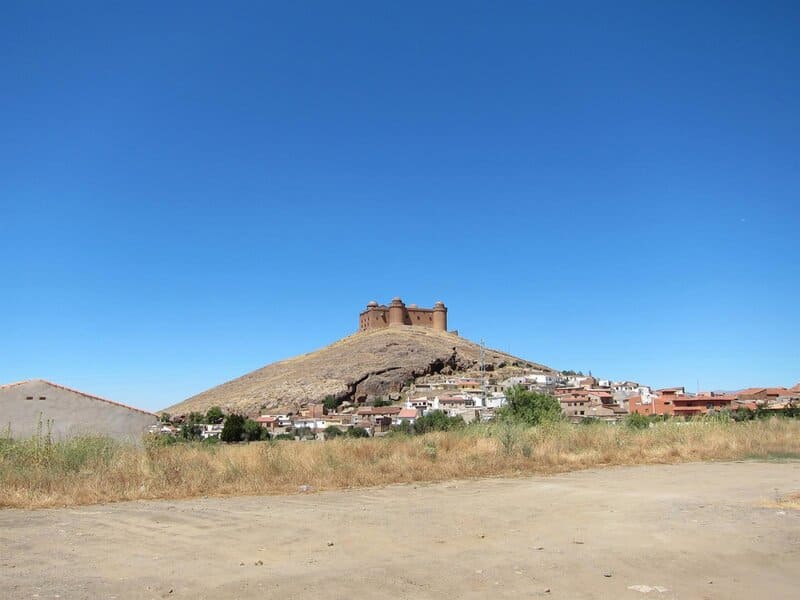 El Castillo de La Calahorra abre hoy puertas con todas las entradas vendidas para este fin de semana Castillo De La Calahorra. Archivo. - EUROPA PRESS/ARCHIVO