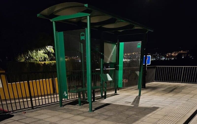 El Consorcio de Transportes de Granada activa el proyecto piloto ‘Parada a demanda’ Consorcio de Transportes de Granada pone en marcha la 'Parada a la demanda' en la Semana de la Movilidad. - JUNTA DE ANDALUCÍA