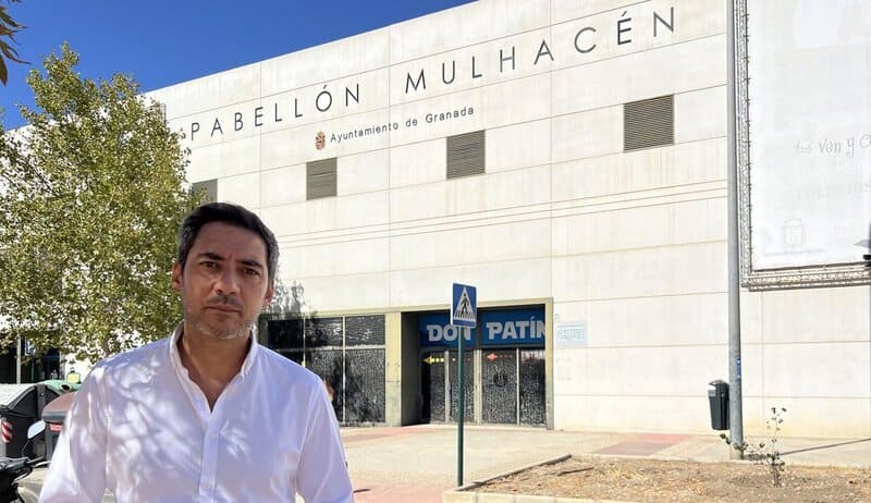 El PSOE denuncia que el Pabellón Mulhacén lleva más de dos años clausurado y pide su reapertura urgente El viceportavoz del grupo municipal socialista en el Ayuntamiento de Granada, Eduardo Castillo. - PSOE GRANADA