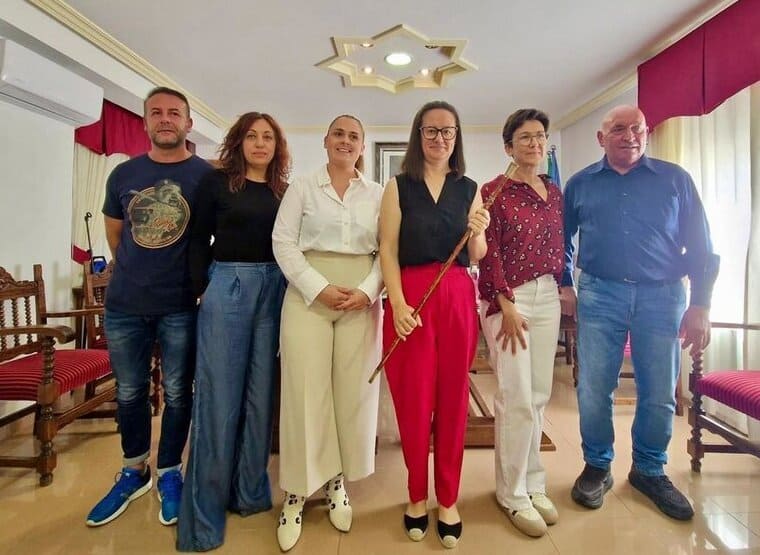 Estefanía Martínez, nueva alcaldesa de Castilléjar tras prosperar la moción al independiente Emilio Sánchez