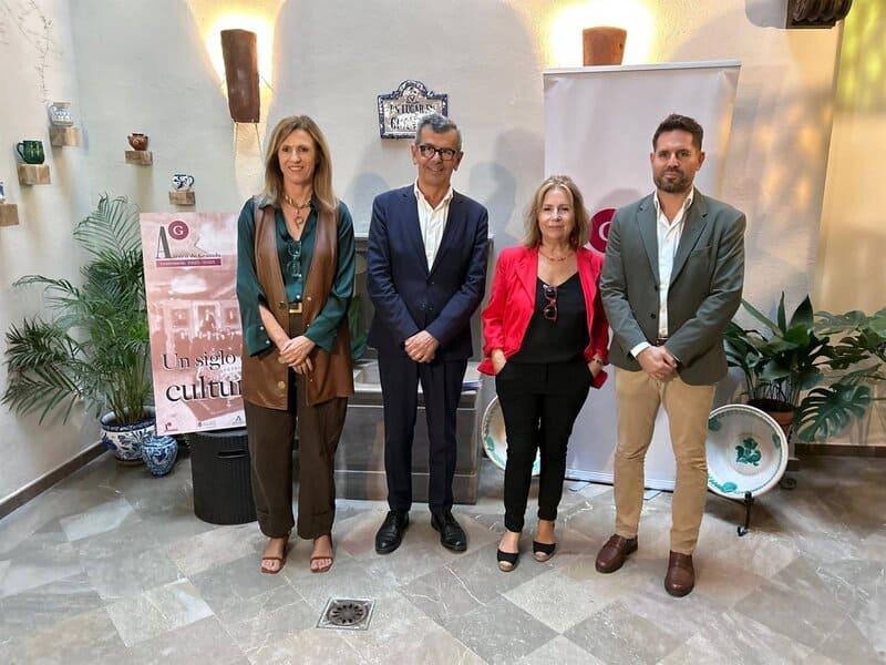 El Ateneo de Granada presenta un programa de actividades con motivo de su centenario Presentación de la programación del centenario del Ateneo de Granada - AYUNTAMIENTO