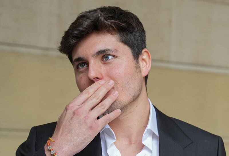 Protesta en la UGR ante el anuncio del acto de Vito Quiles en la Facultad de Derecho Archivo - El jefe de prensa de "Alvise" Pérez, Vito Quiles , a su salida del Juzgado de Instrucción tras declarar como investigado por presuntas injurias. A 25 de febrero de 2025, en Sevilla (Andalucía, España). El Juzgado de Instrucción número 18 de Sevi - María José López - Europa Press - Archivo