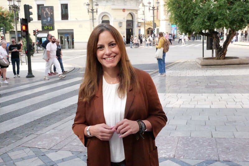 Vox critica el «caos generado» por la gestión de exenciones de la «lista blanca» de la ZBE La viceportavoz de Vox en el Ayuntamiento de Granada, Mónica Rodríguez Gallego - VOX