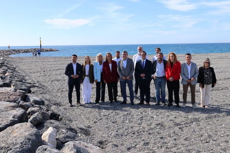 visita a las obras del espigón de Playa Granada. Imagen: Subdelegación del Gobierno en Granada