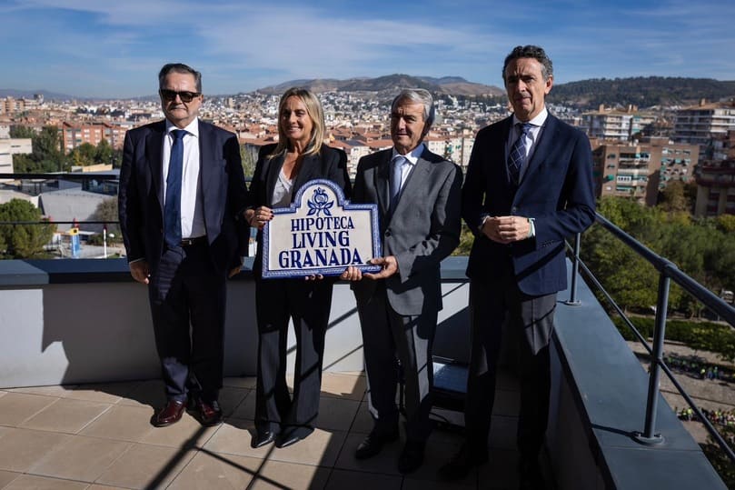 La Hipoteca Living Granada cumple un año con 39 millones de euros concedidos y amplía su vigencia hasta marzo de 2026 La Hipoteca Living Granada cumple un año con 39 millones de euros concedidos y amplía su vigencia hasta marzo de 2026. Imagen: Ayuntamiento de Granada