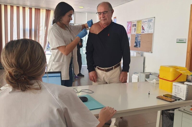 Casi 157.000 granadinos se han vacunado de la gripe tras la primera jornada sin cita