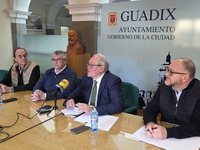 La Junta incluye en los presupuesto de 2026 el estudio de la estación de bus de Guadix