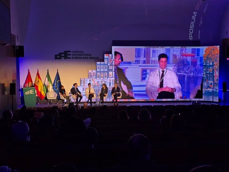 El Clínico San Cecilio presenta avances en IA y robótica aplicados al ictus Apertura de la cuarta edición del simposium anual sobre ictus y fibrilación auricular - CLÍNICO SAN CECILIO