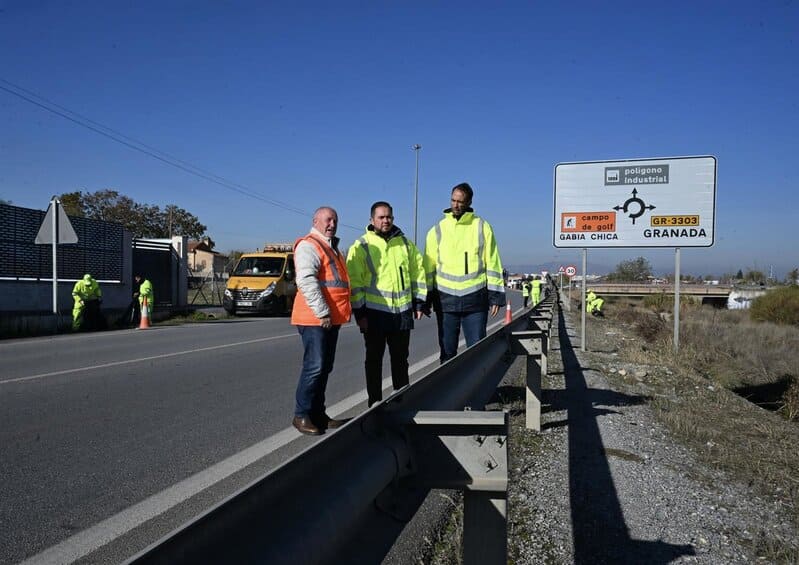 Diputación hará una campaña intensiva de limpieza de basura en cunetas en carreteras del área metropolitana