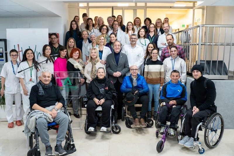 El Hospital Virgen de las Nieves conmemora el Día Mundial de las personas con discapacidad El Hospital Virgen de las Nieves conmemora el Día Mundial de las personas con discapacidad - JUNTA DE ANDALUCÍA
