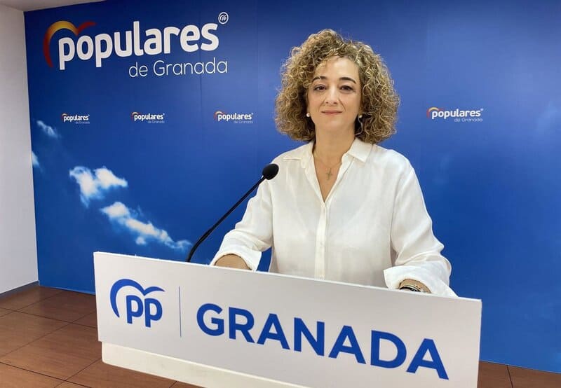 El PP de Granada destaca el «compromiso de la Junta» con el empleo para personas con discapacidad La parlamentaria andaluza del PP Rosa Fuentes. - PP
