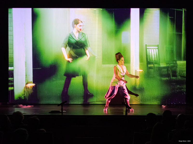 El amor en tiempos de desafección, a escena en «Deadpan Karaoke» El amor en tiempos de desafección, a escena en «Deadpan Karaoke» - Teatro Alhambra