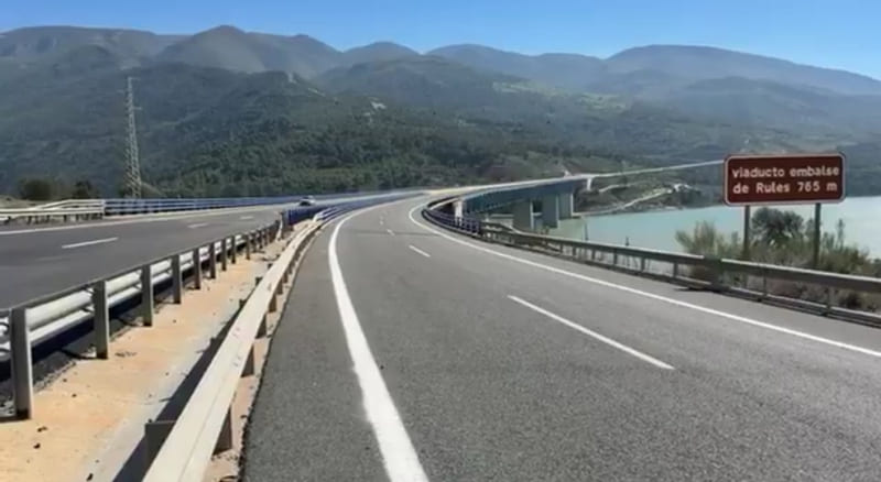 Reapertura este miércoles de la A-44 tras completar el Ministerio las obras del viaducto de Rules