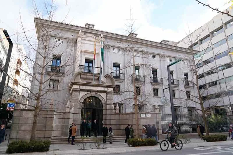 Se formaliza la venta de la antigua sede del Banco de España a la Diputación Imagen del antiguo edificio del Banco de España, el pasado 22 de diciembre - Arsenio Zurita - Europa Press - Archivo