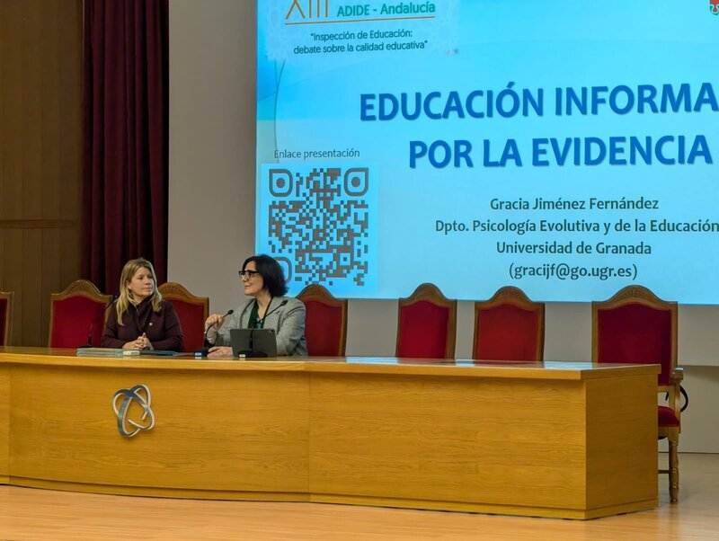 Más de un centenar de inspectores debaten en Granada sobre la calidad del sistema educativo La delegada territorial de Desarrollo Educativo y Formación Profesional de la Junta en Granada, María José Martín, ha participado en la apertura del XIII Congreso de Inspección Educativa. - JUNTA DE ANDALUCÍA