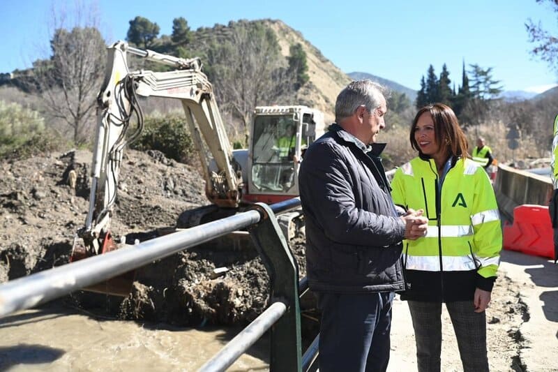 La Junta intervendrá en el puente sobre el río Aguas Blancas tras los daños del temporal
