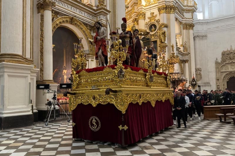 Cofradía de Nazarenos de Nuestro Padre Jesús de la Sentencia y María Santísima de las Maravillas. Imagen: Luis M. Guzmán