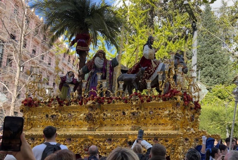 Cofradía de la Entrada de Jesús en Jerusalén y Nuestra Señora de la Paz. Imagen: Luis M. Guzmán