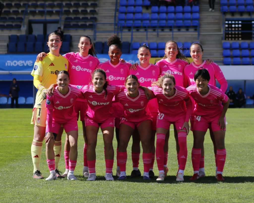 El once del Granada en Badalona - GCF