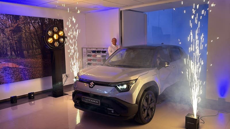 Presentación del Suzuki e Vitara en el nuevo convesionario Suzuki Sport Granada. Imagen: GRX Actualidad