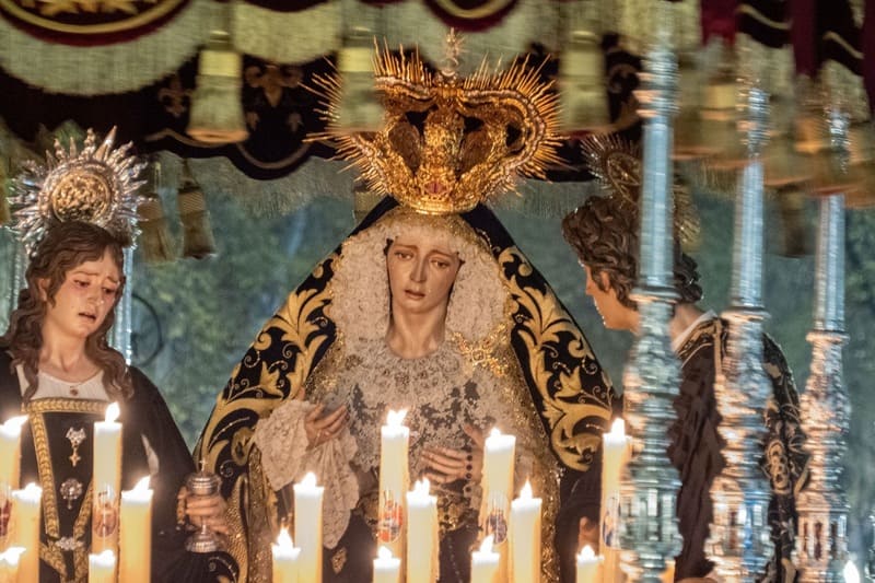 Lunes Santo 2026 en Granada: galería de la procesión de San Agustín Santísimo Cristo de San Agustín, Jesús Nazareno de las Penas, Nuestra Madre y Señora de la Consolación y Santo Ángel Custodio. Imagen: Manuel Alejandro Guzmán Úbeda