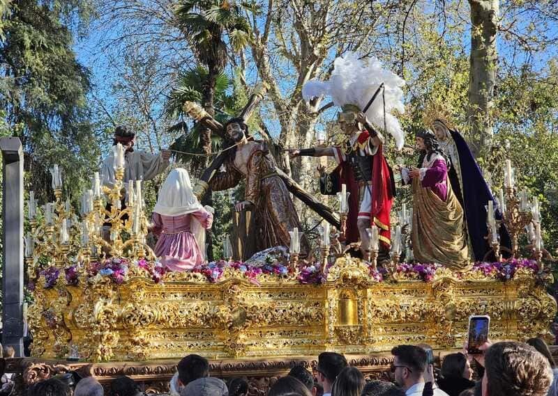 Venerable Hermandad de Caridad del Santísimo Cristo del Trabajo y Nuestra Señora de la Luz. Imagen: Antonio Guzmán
