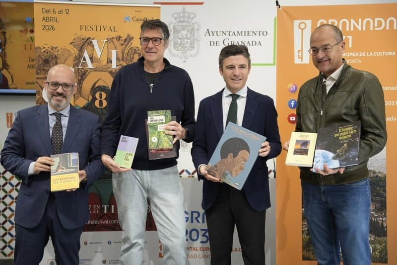 Ángel Ibarra recibe el octavo premio ‘Viajero en el Tiempo’ en el Festival Gravite