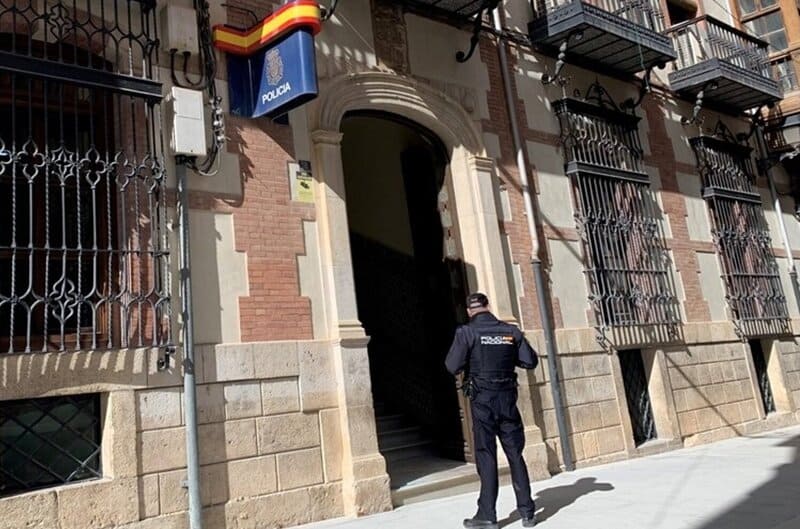 Resuelto un robo con fuerza en un pub de Baza y al detenido se le atribuyen varios robos en hostales