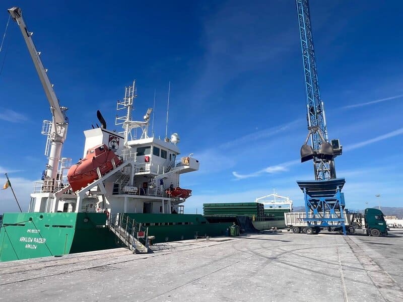 El Puerto de Motril comienza el año con un aumento del 117,4% en sus exportaciones