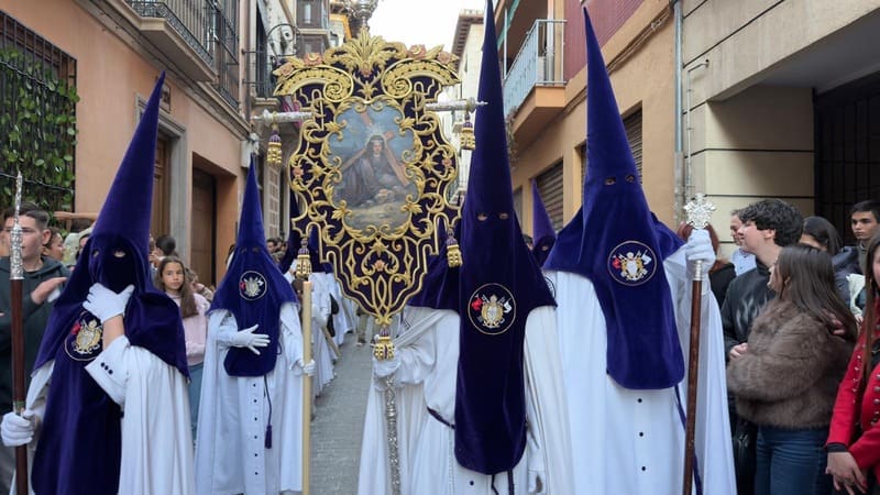 Muy Antigua, Real e Ilustre Hermandad de Nuestro Padre Jesús de las Tres Caídas y Nuestra Señora del Rosario en sus Misterios Dolorosos. Imagen: Luis M. Guzmán