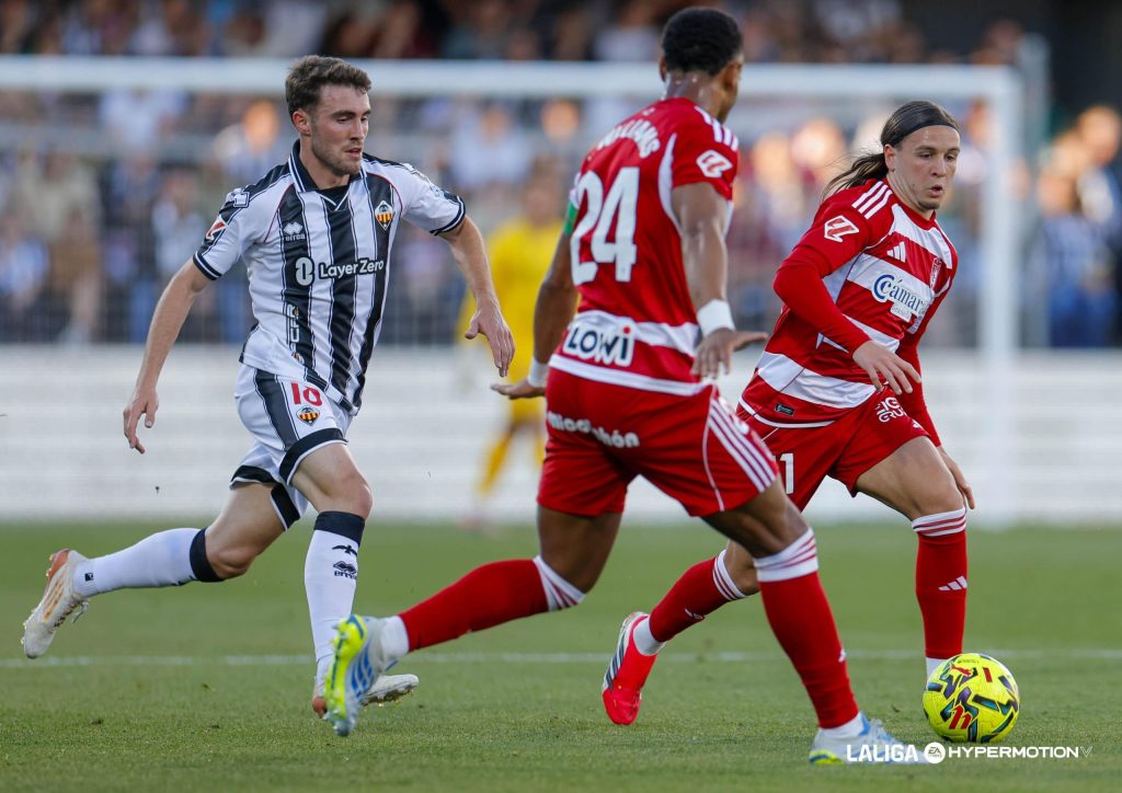 Izan González durante el partido - LaLiga