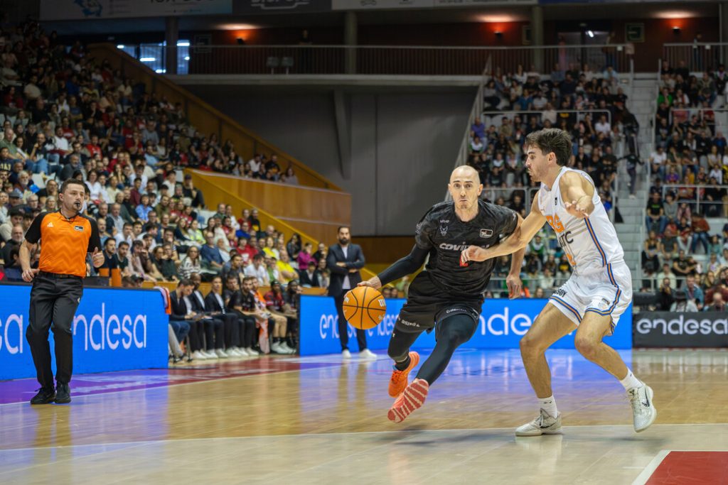 El Coviran Granada buscará el ‘triplete’ en el Palacio ante Bàsquet Girona Rousselle durante el partido en tierras catalanas - ACB Photo