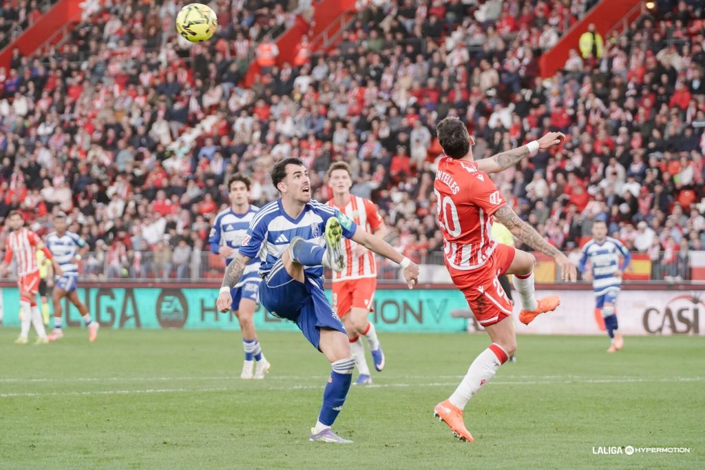 Álex Sola durante el partido de la primera vuelta - GCF