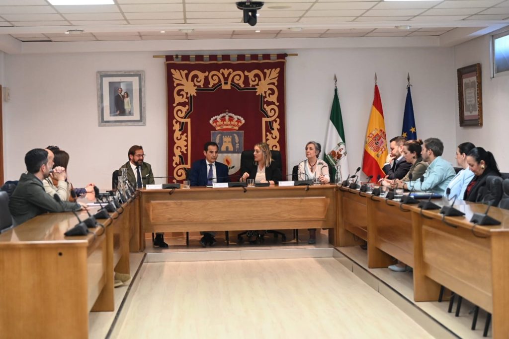 Reunión del consejero de Justicia, Administración Local y Función Pública, José Antonio Nieto, en el Ayuntamiento de Las Gabias (Granada) - JUNTA DE ANDALUCÍA
