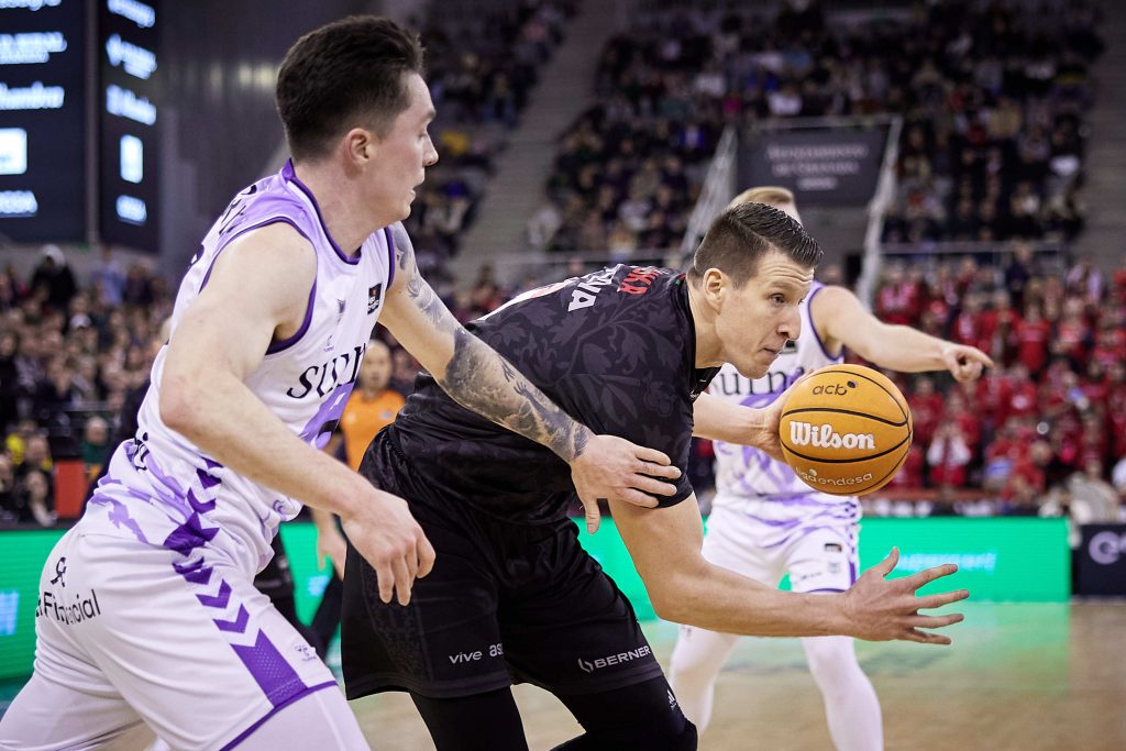 Luka Bozic durante el partido entre ambos en el Palacio - ACB Photo