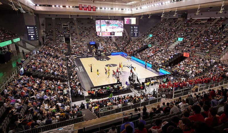 Grada del Palacio de Deportes, en el último partido de la temporada en el Palacio de Deportes. Imagen: Fermín Rodríguez