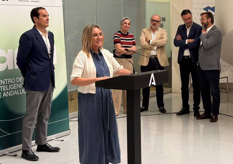 Marifrán Carazo, alcaldesa de Granada, durante su intevención en la presentación del IV Congreso de Inteligencia Artificial de Andalucía. IMAGEN: GRX ACTUALIDAD