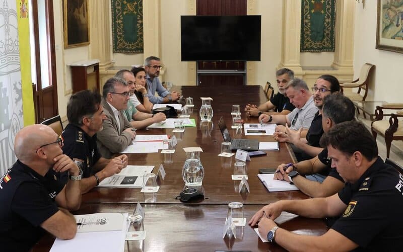 Reunión de coordinación ante el eclipse total del 12 de agosto.
- SUBDELEGACIÓN EN GRANADA